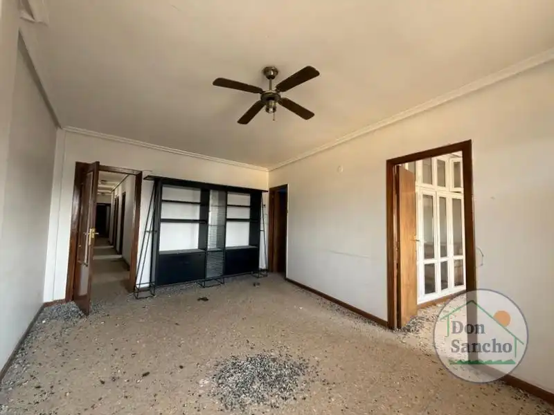 Wohnung zum Verkauf in Íscar mit Terrasse