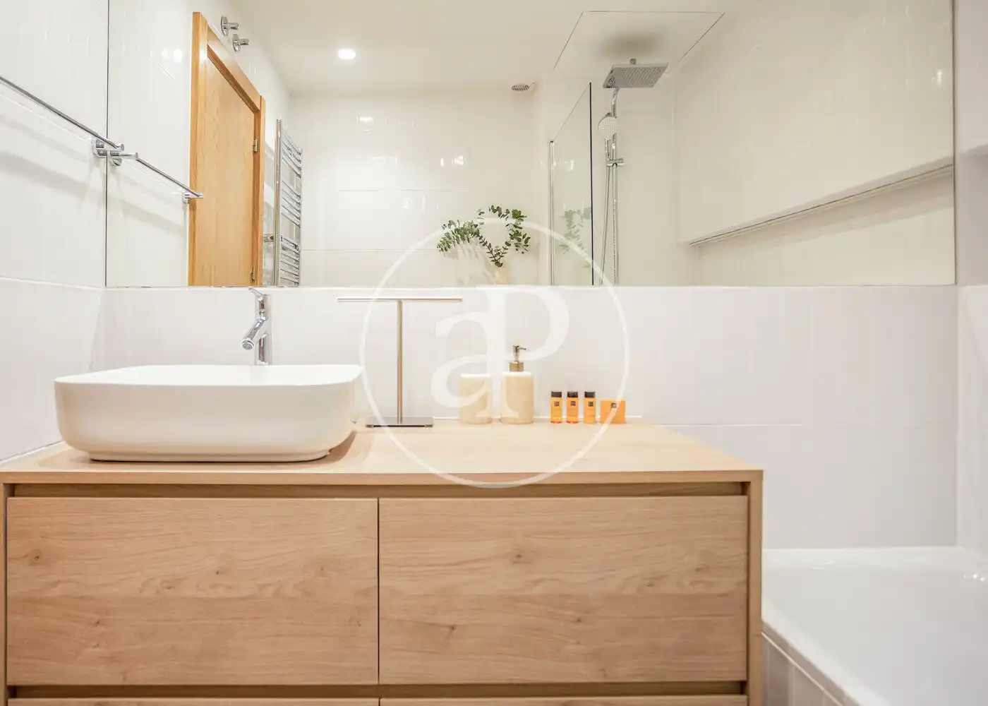 Baño de Piso de alquiler en Madrid con Aire acondicionado, Calefacción y Amueblado