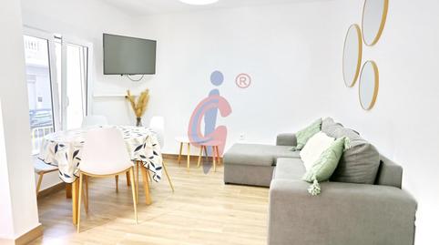 Foto 2 de Casa o xalet de lloguer a Calle Vicente Ramos, 6, Pueblo, Guardamar del Segura