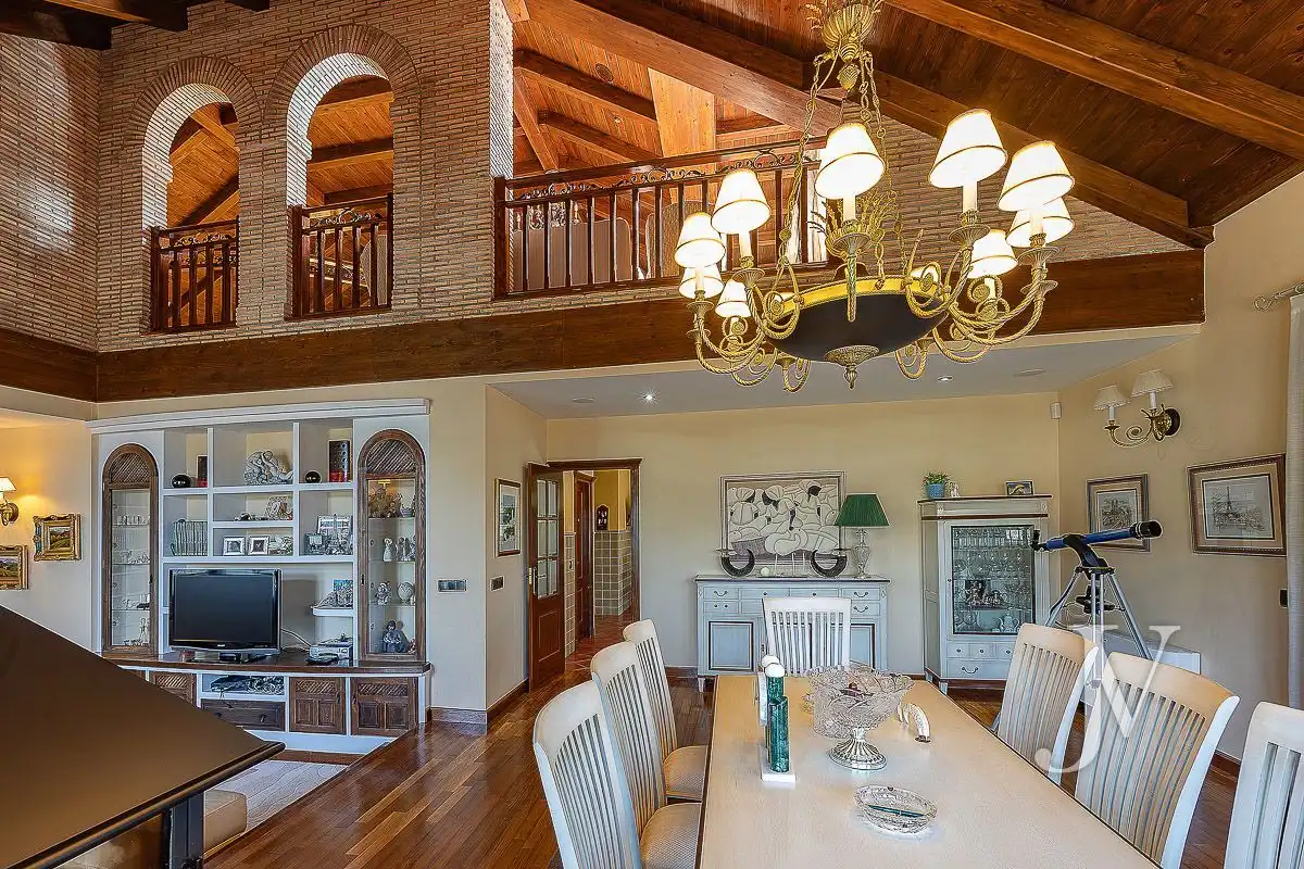 Comedor de Casa o chalet en venta en El Casar con Aire acondicionado, Calefacción y Jardín privado