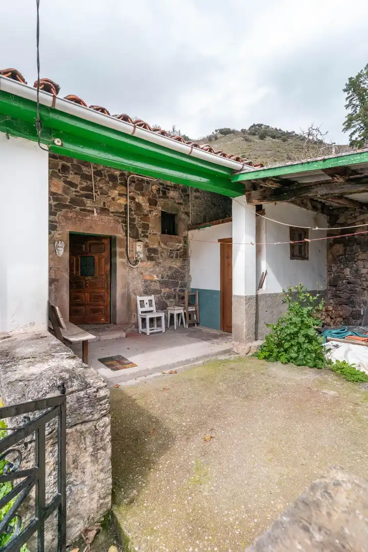 Vista exterior de Casa o chalet en venta en Somiedo con Calefacción y Jardín privado