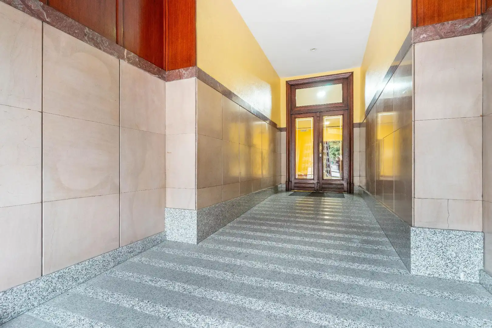 Pis en venda en Oviedo  amb Calefacció i Parquet