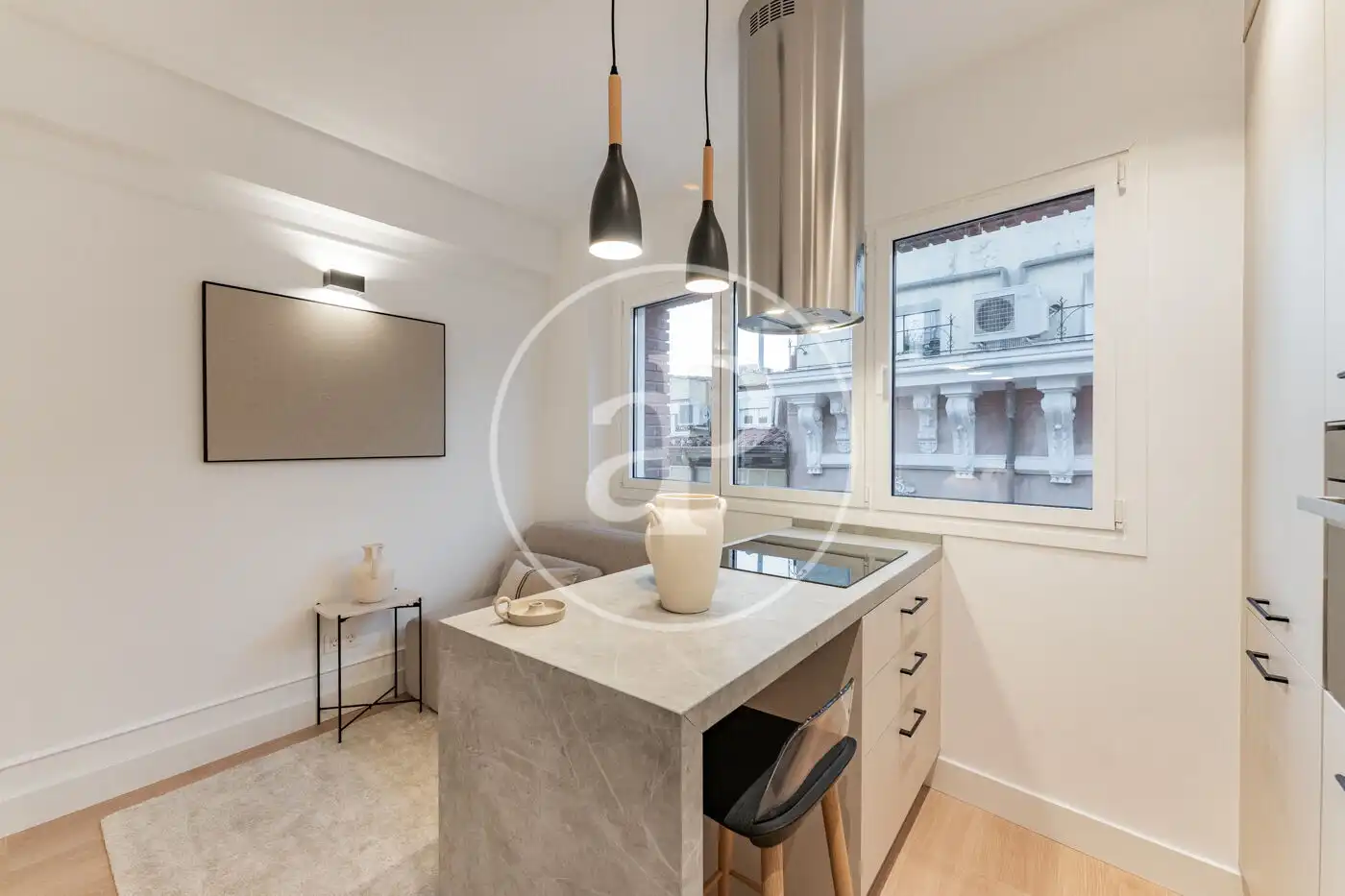 Cuina de Pis de lloguer en  Madrid Capital amb Aire condicionat, Calefacció i Moblat