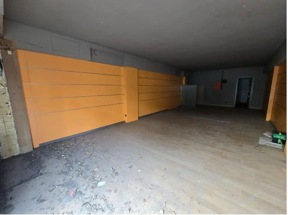 Local comercial en venta en Llevant, imagen 2