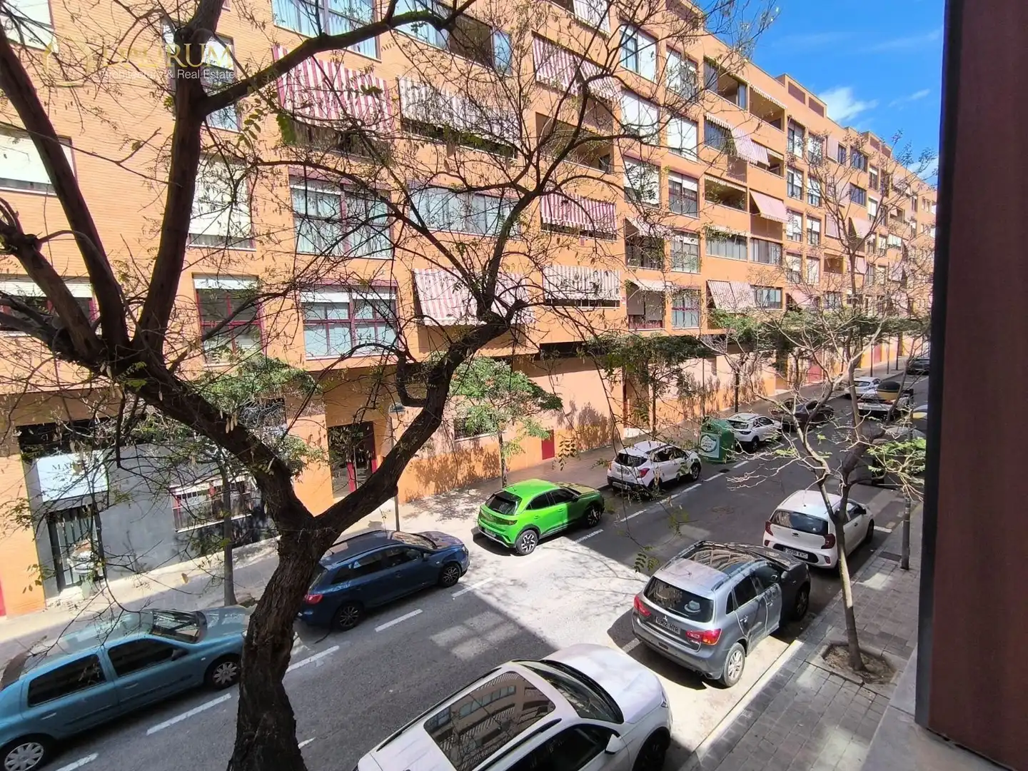 Außenansicht von Wohnung zum Verkauf in Alicante / Alacant mit Terrasse und Abstellraum