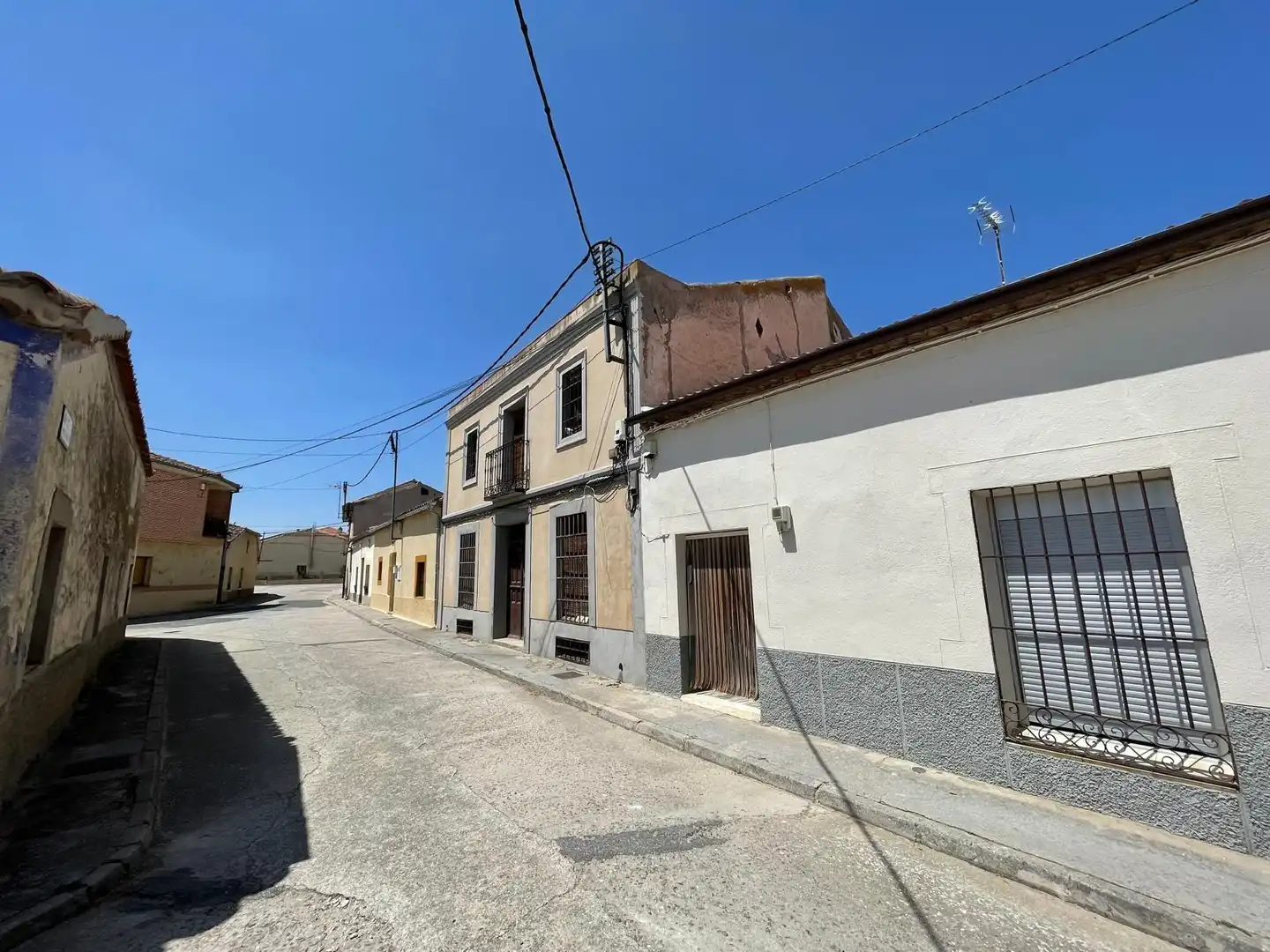 Vista exterior de Finca rústica en venda en Escarabajosa de Cabezas amb Jardí privat i Traster