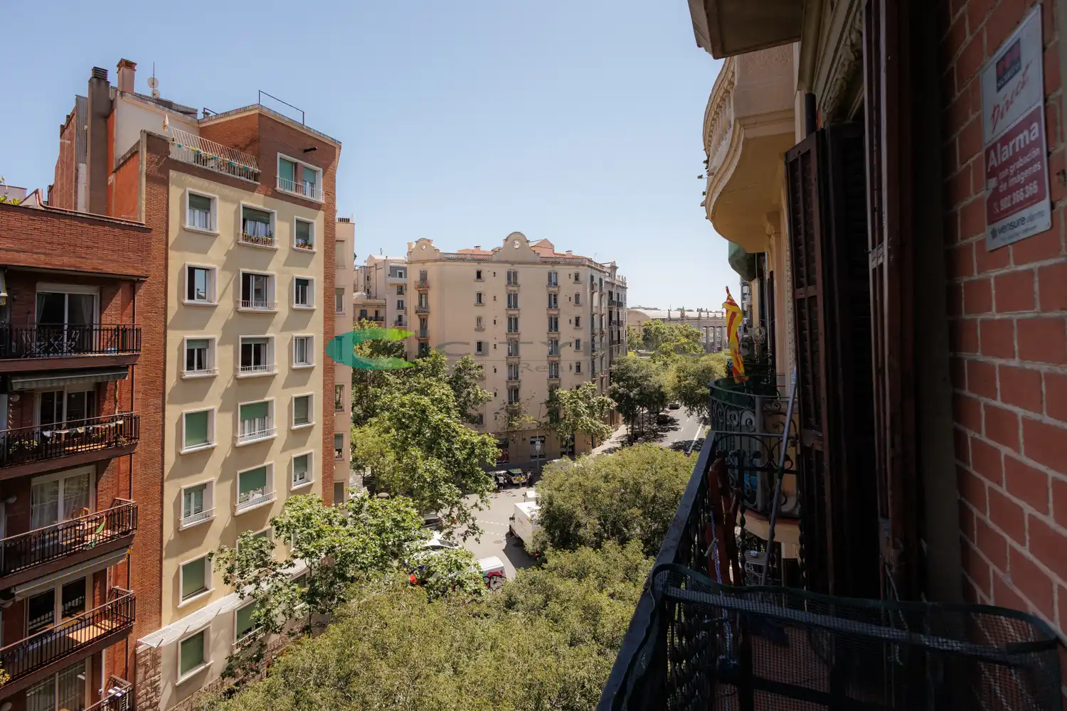 Vista exterior de Piso en venta en Barcelona con Aire acondicionado, Calefacción y Parquet
