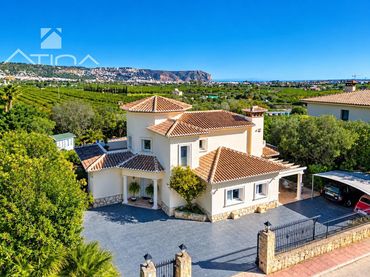 Villa avec piscine à vendre à Partides comunes - Adsubia