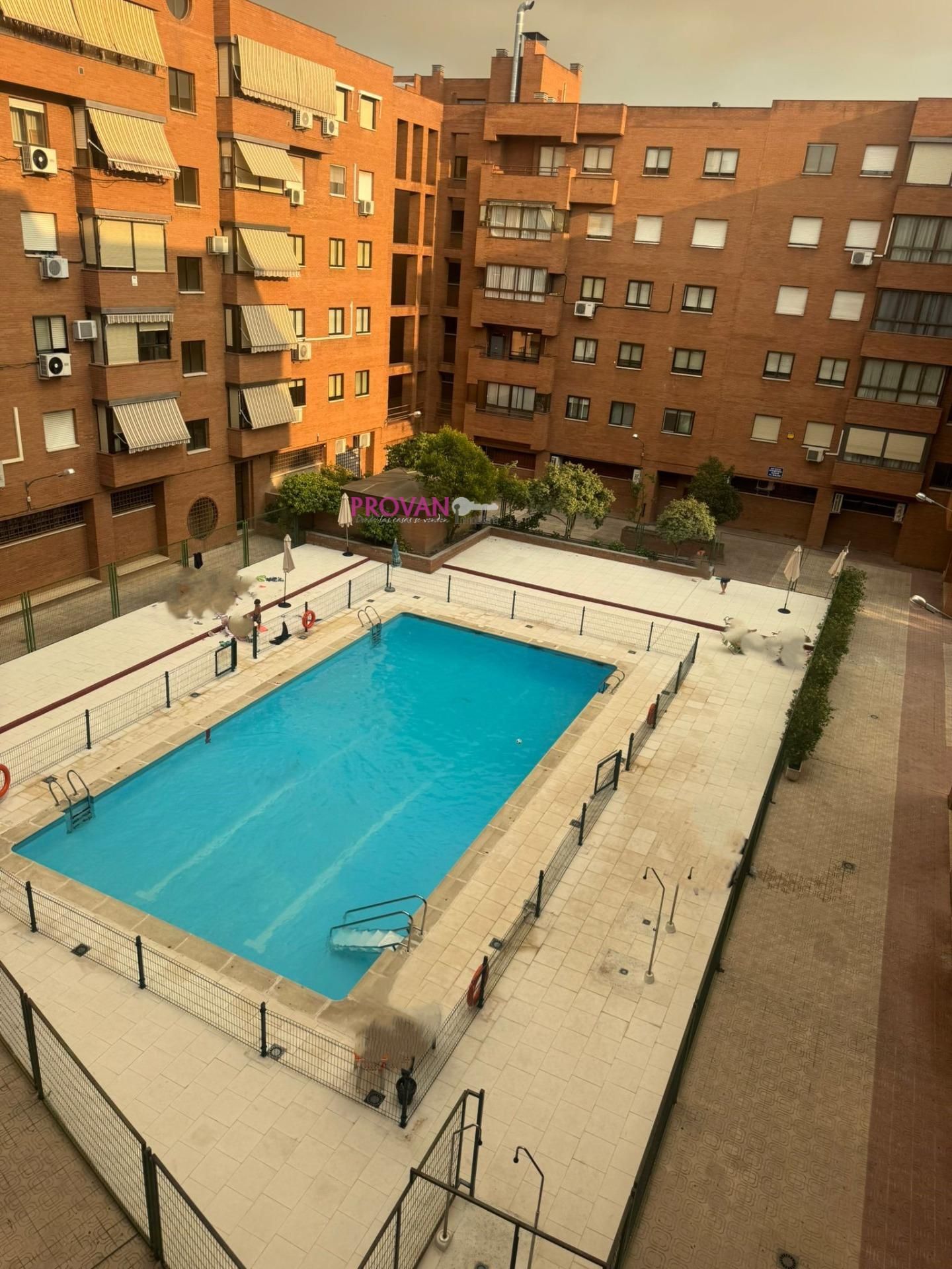 Swimming pool of Flat for sale in Torrejón de Ardoz  with Heating, Parquet flooring and Community pool