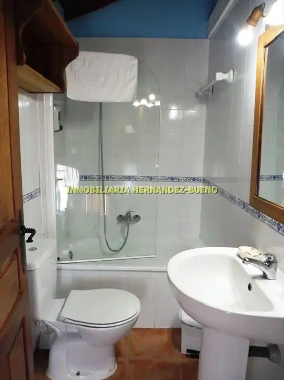 Bany de Edifici en venda en Huerta