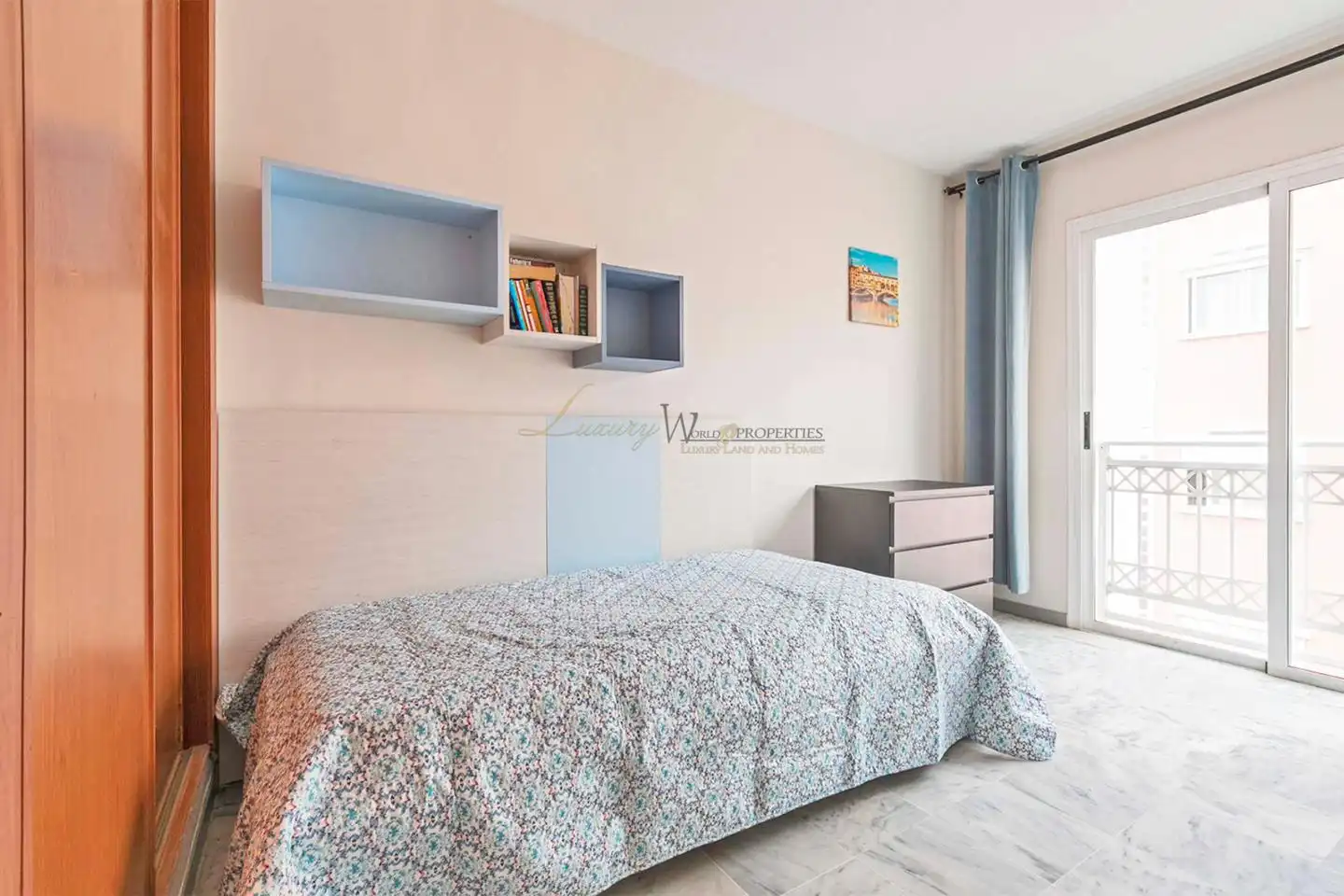 Dormitori de Apartament en venda en Arona amb Terrassa, Traster i Moblat