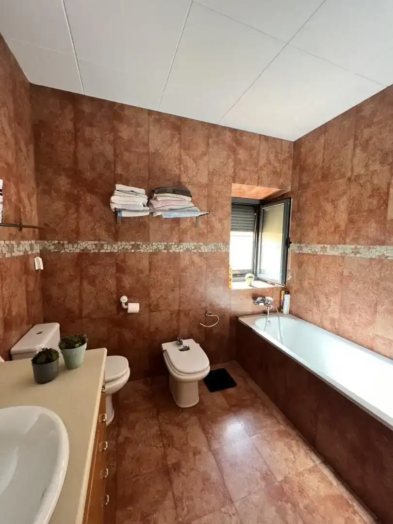 Bany de Casa o xalet en venda en Vilanova i la Geltrú amb Aire condicionat i Balcó