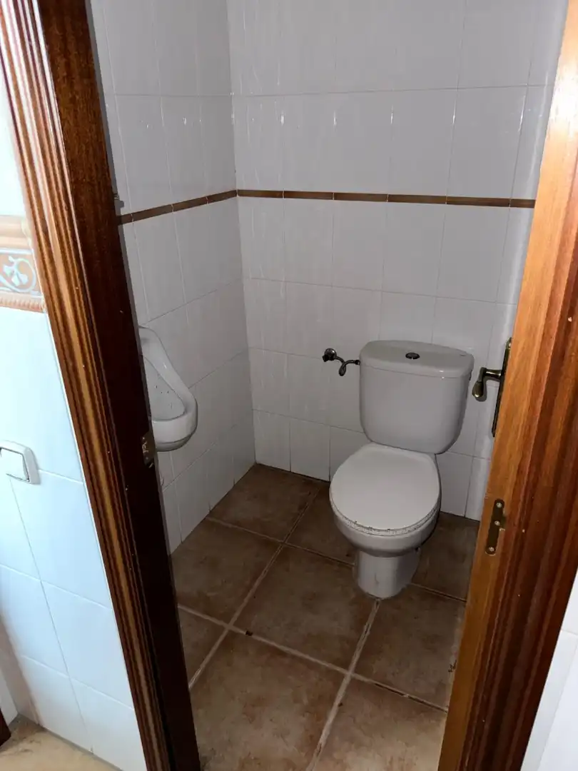 Bathroom of Commercial properties for sale in Cambrils  with Air Conditioner, Heating and Terrace