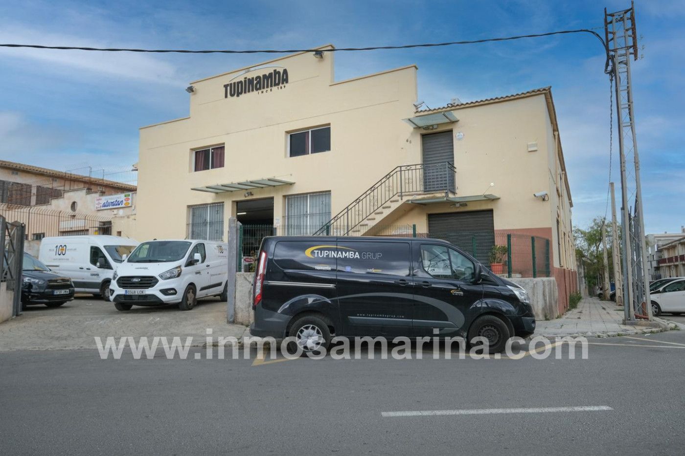 Exterior view of Industrial buildings for sale in Inca