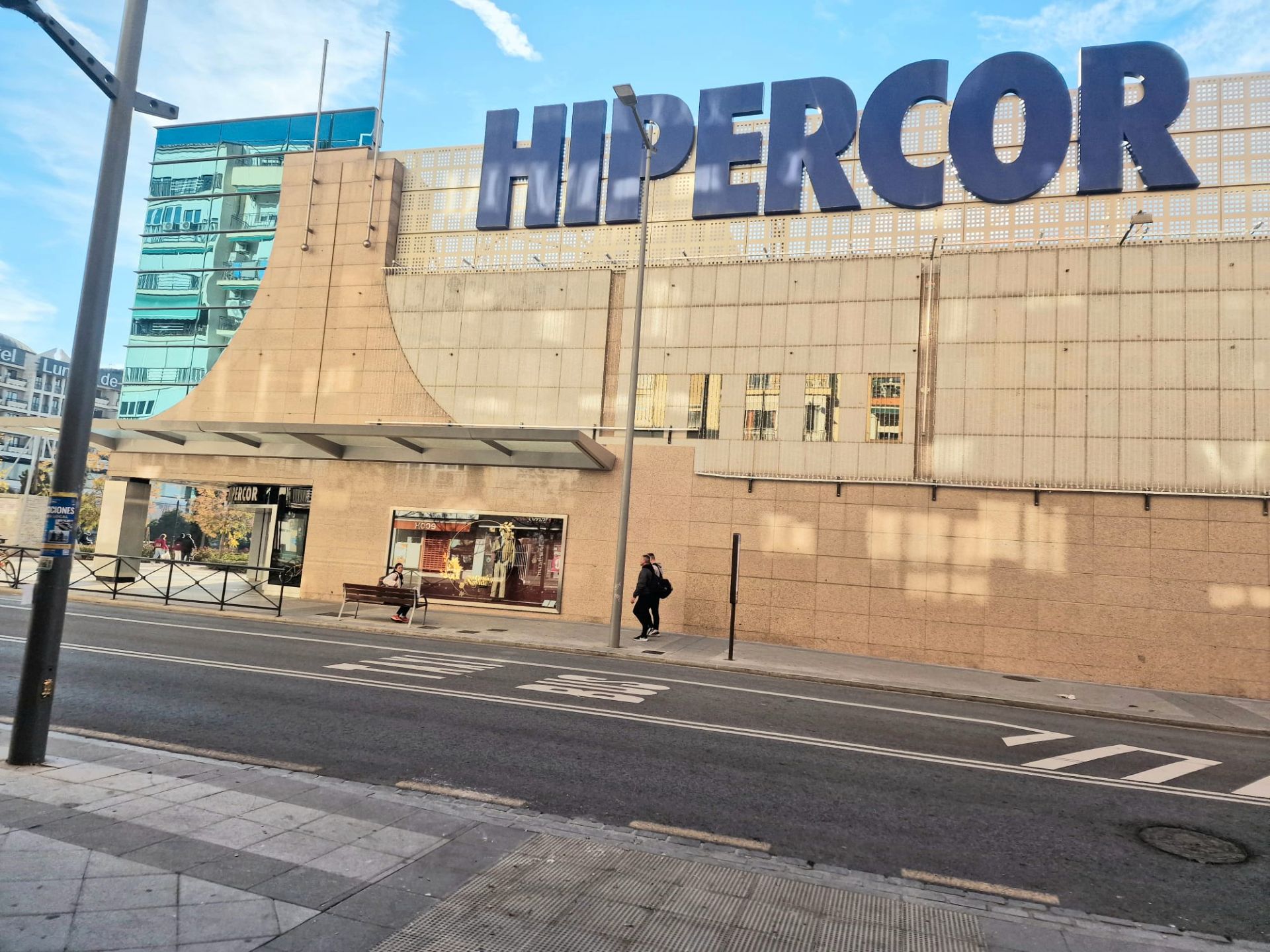 Exterior view of Flat to rent in  Granada Capital  with Parquet flooring, Furnished and Oven