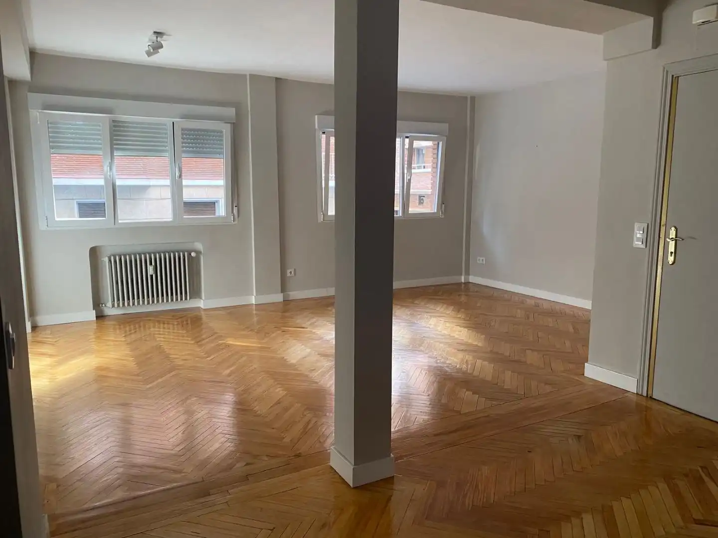 Sala d'estar de Pis de lloguer en  Madrid Capital amb Aire condicionat