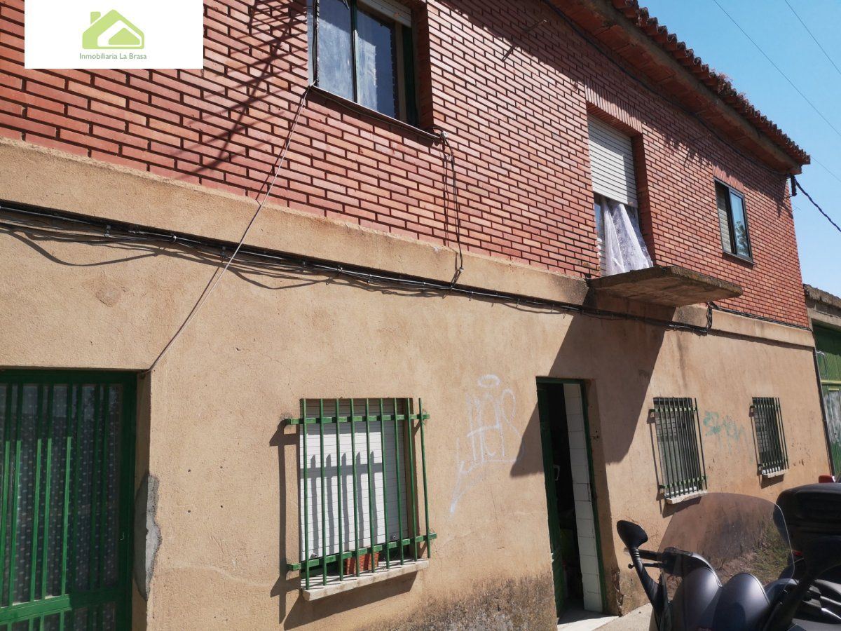 Exterior view of House or chalet for sale in Zamora Capital 