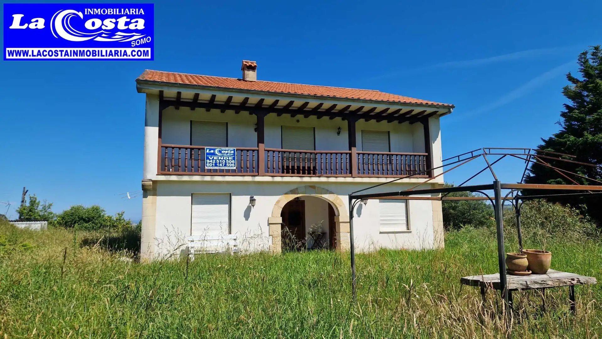 Außenansicht von Haus oder Chalet zum Verkauf in Ribamontán al Mar mit Heizung, Privatgarten und Terrasse