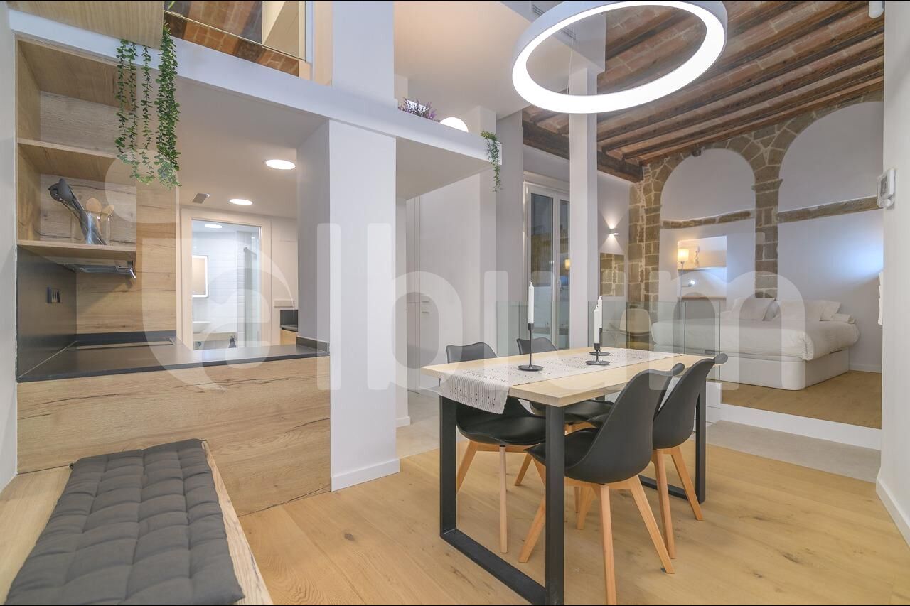 Dining room of Planta baja for sale in  Barcelona Capital  with Heating and Balcony