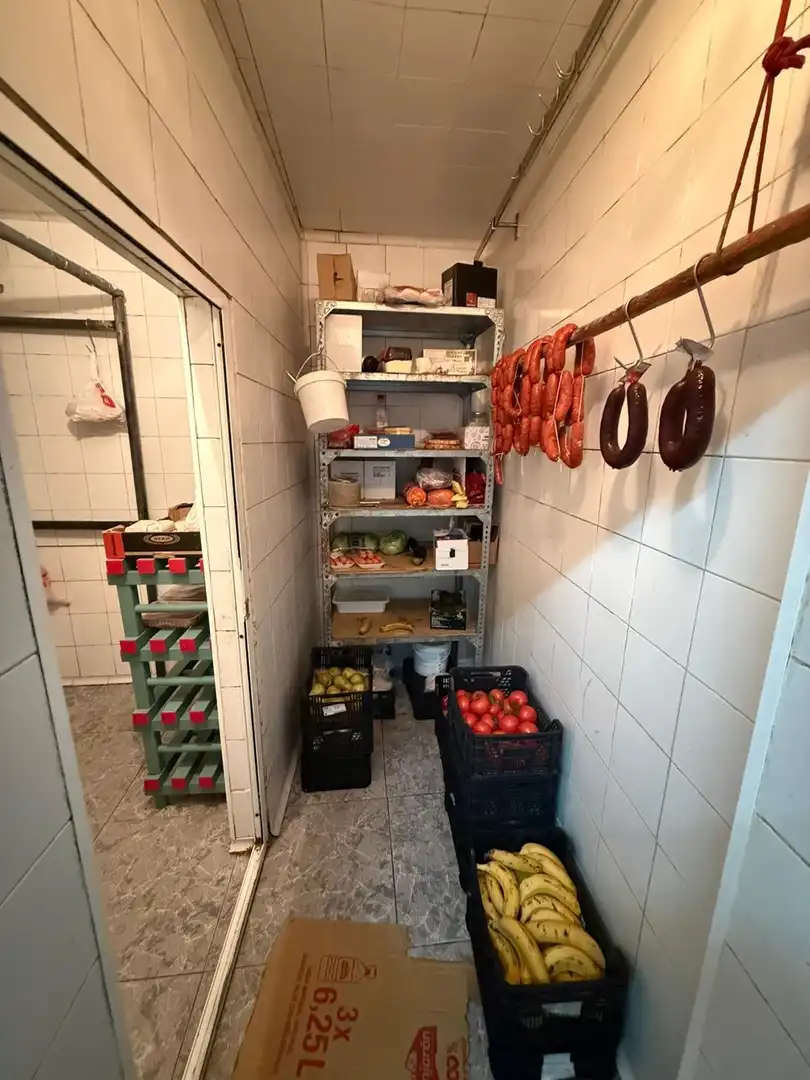 Cocina de Local en venta en Cuevas de San Marcos con Aire acondicionado y Amueblado
