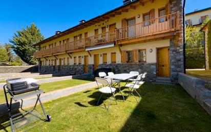 Terrassa de Casa adosada de lloguer en Osséja amb Calefacció, Jardí privat i Parquet