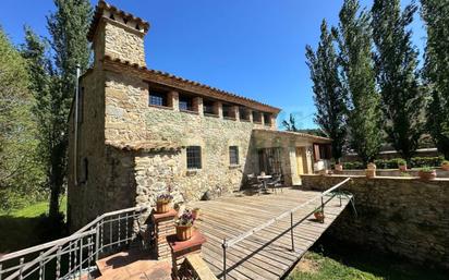 Vista exterior de Finca rústica en venda en Flaçà amb Aire condicionat, Terrassa i Piscina