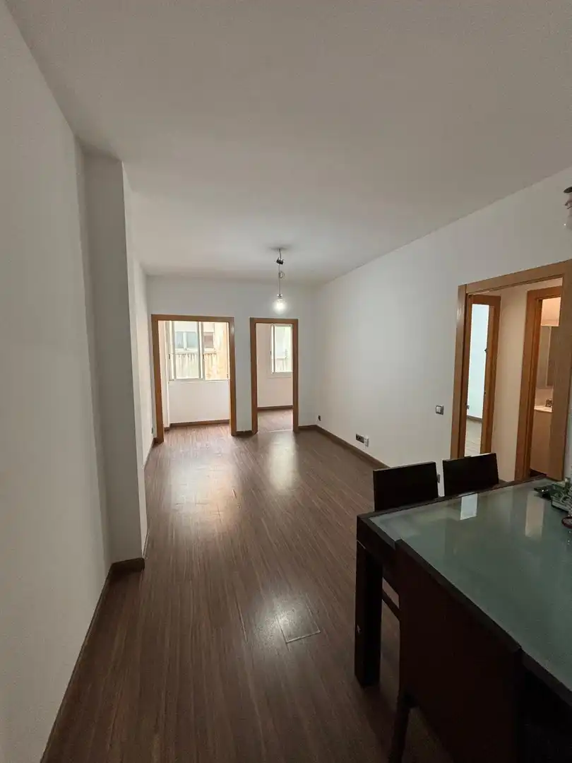Piso en venta en  Barcelona Capital con Parquet