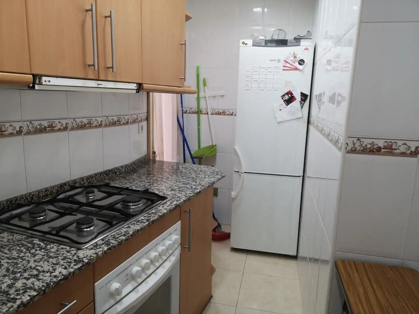 Wohnung zur Miete in N/A, Instituts - Universitat
