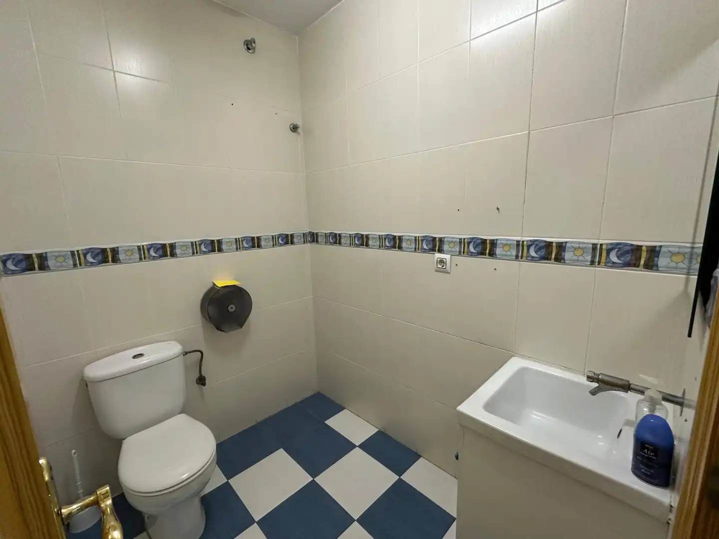 Business premises for sale in Pais Valencia, imagen 3