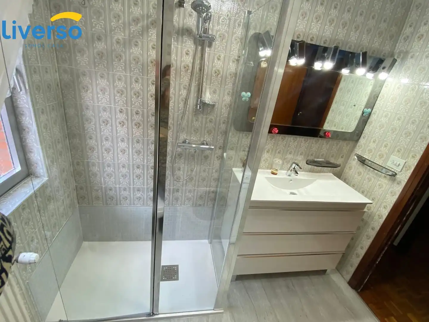 Habitación en Calle DEL VENA, Reyes Católicos