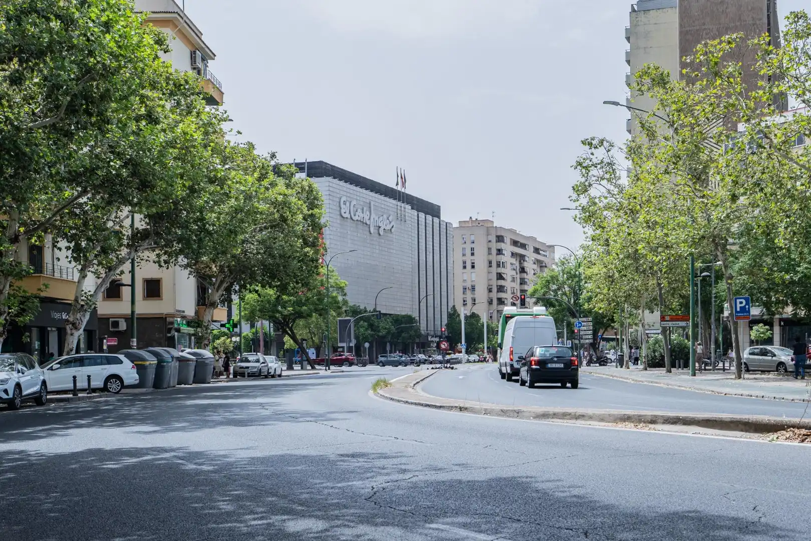 Exterior view of Flat for rent in Sevilla  with Air Conditioner, Heating and Furnished