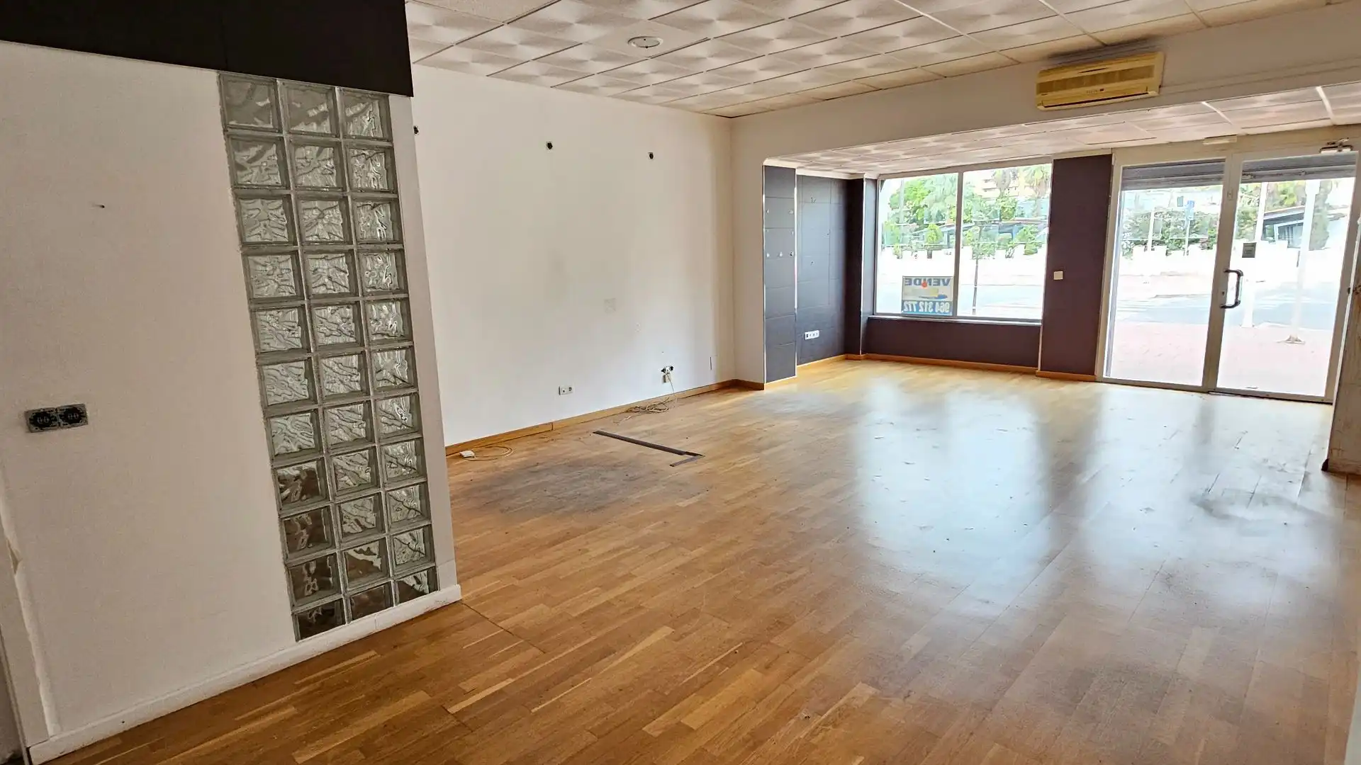 Local comercial en venda a LA MARINA 5, imagen 10
