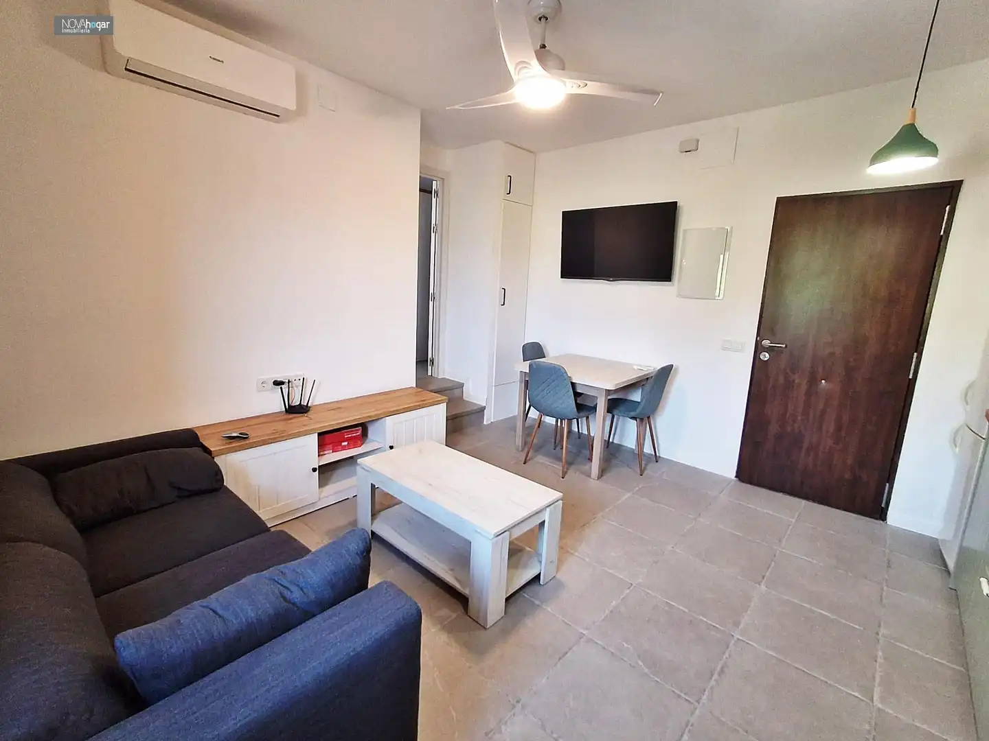 Sala de estar de Piso de alquiler en Málaga con Aire acondicionado, Calefacción y Jardín privado