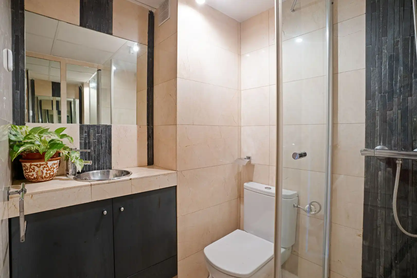 Baño de Piso para compartir en Fuencarral - El Pardo