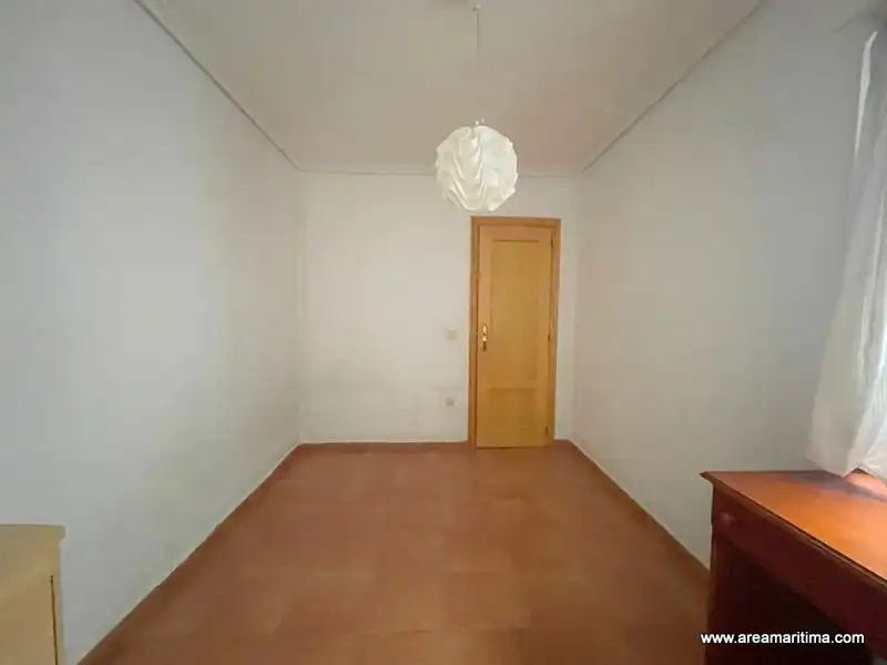 Habitación de Piso en venta en Burjassot con Aire acondicionado, Amueblado y Horno
