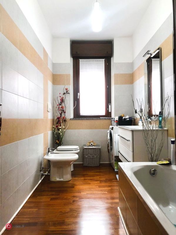 Bany de Pis de lloguer en Fuenlabrada amb Moblat, Es permeten mascotes i Internet