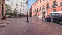 Vista exterior de Pis en venda en  Granada Capital amb Aire condicionat i Balcó