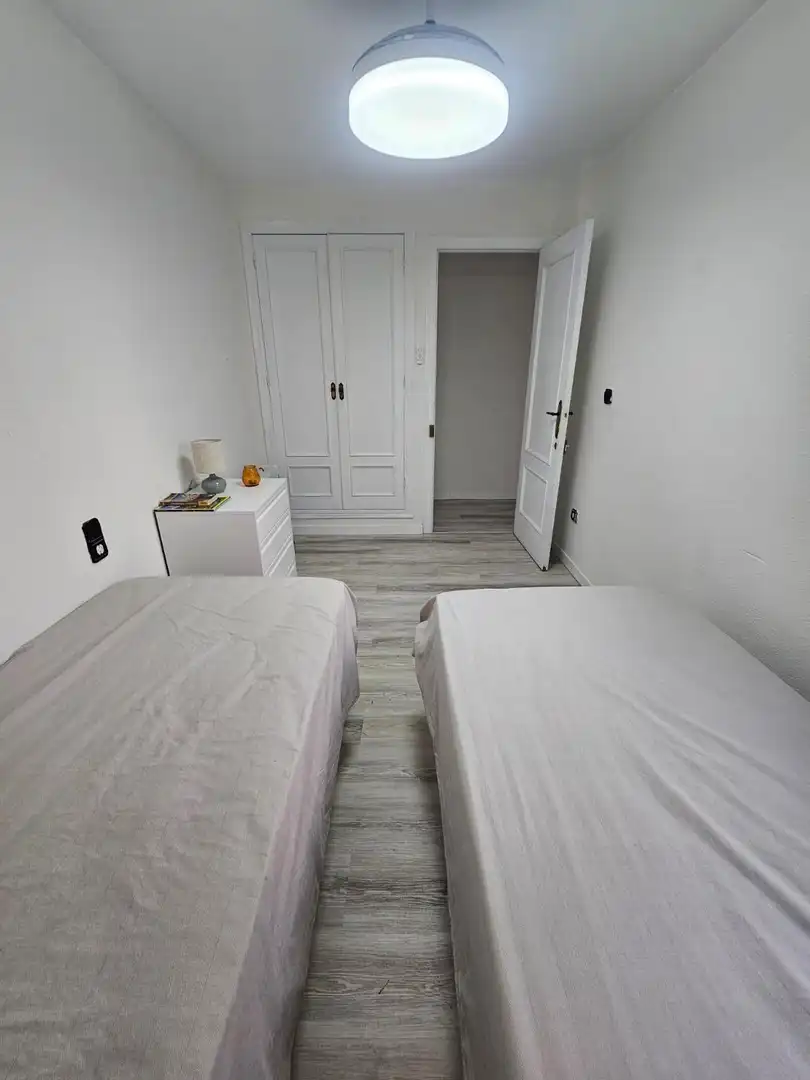 Habitación de Apartamento de alquiler en Sueca con Aire acondicionado, Amueblado y Balcón