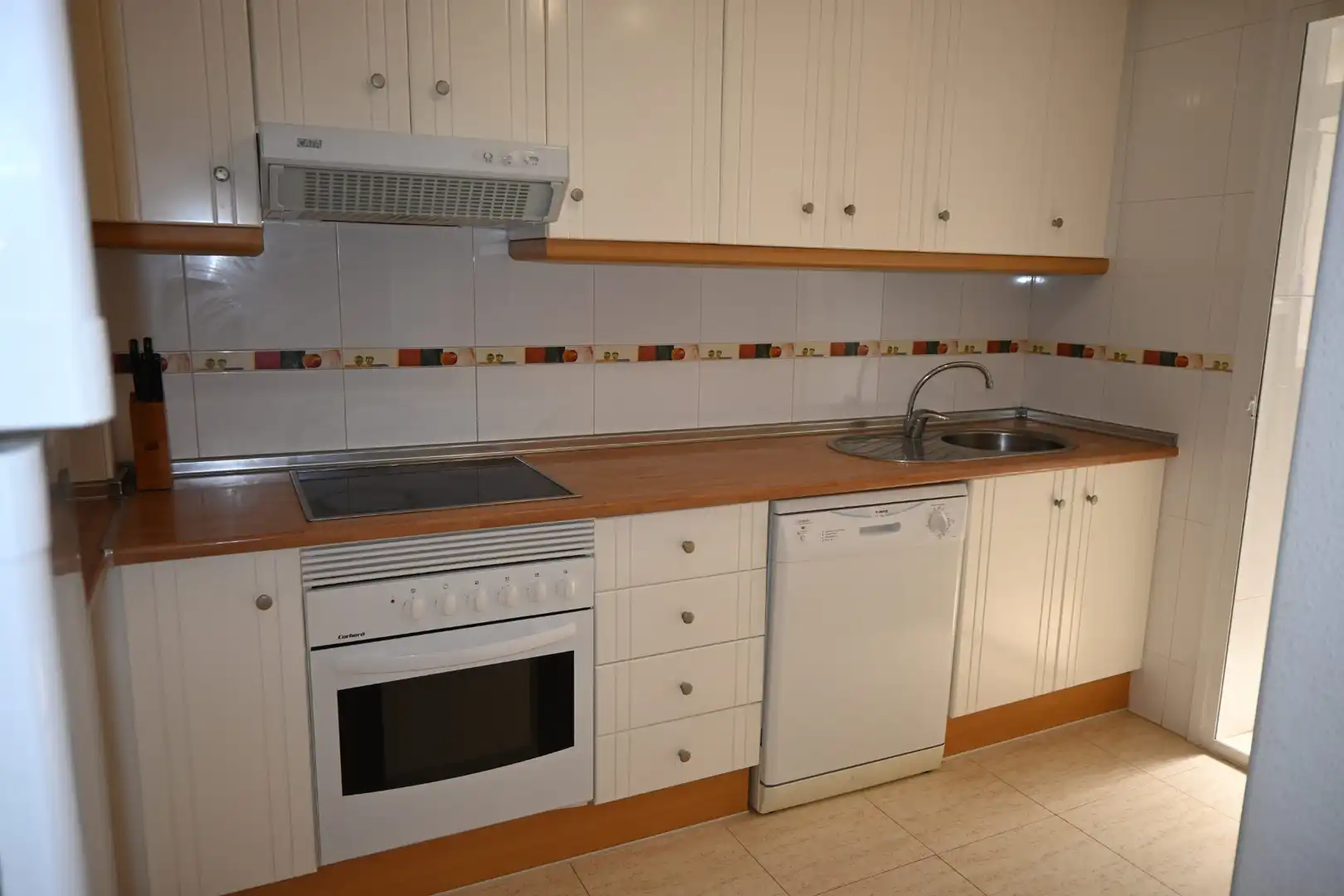 Cocina de Apartamento en venta en La Manga del Mar Menor con Terraza, Amueblado y Horno