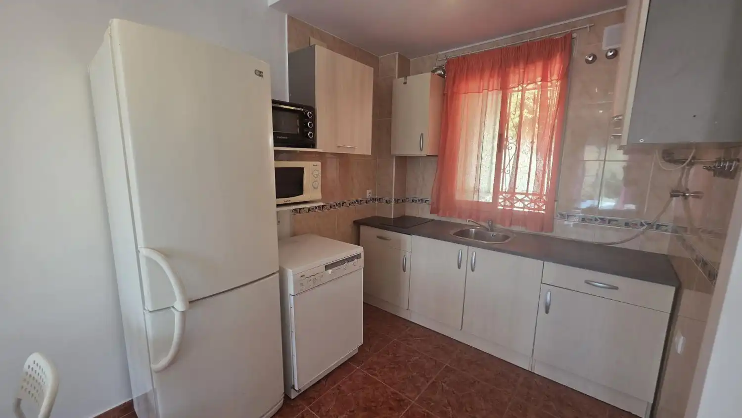 Wohnung zur Miete in Mulhacen, Aljomahima - Ermita