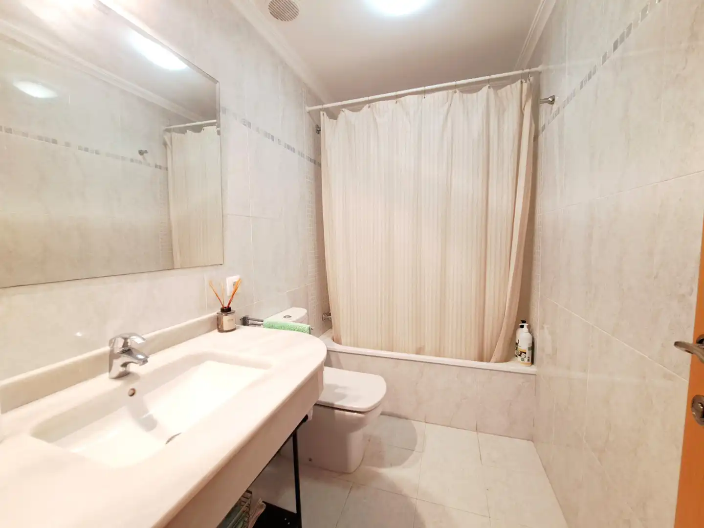 Bathroom of Apartments for sale in Dénia  with Air Conditioner, Heating and Terrace