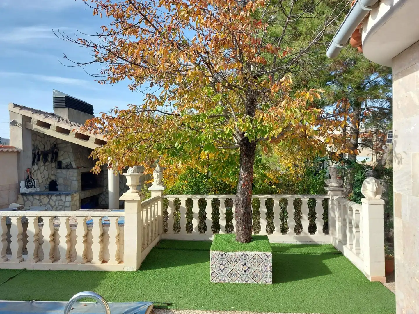 Terrassa de Finca rústica en venda en La Almarcha  amb Calefacció, Jardí privat i Piscina