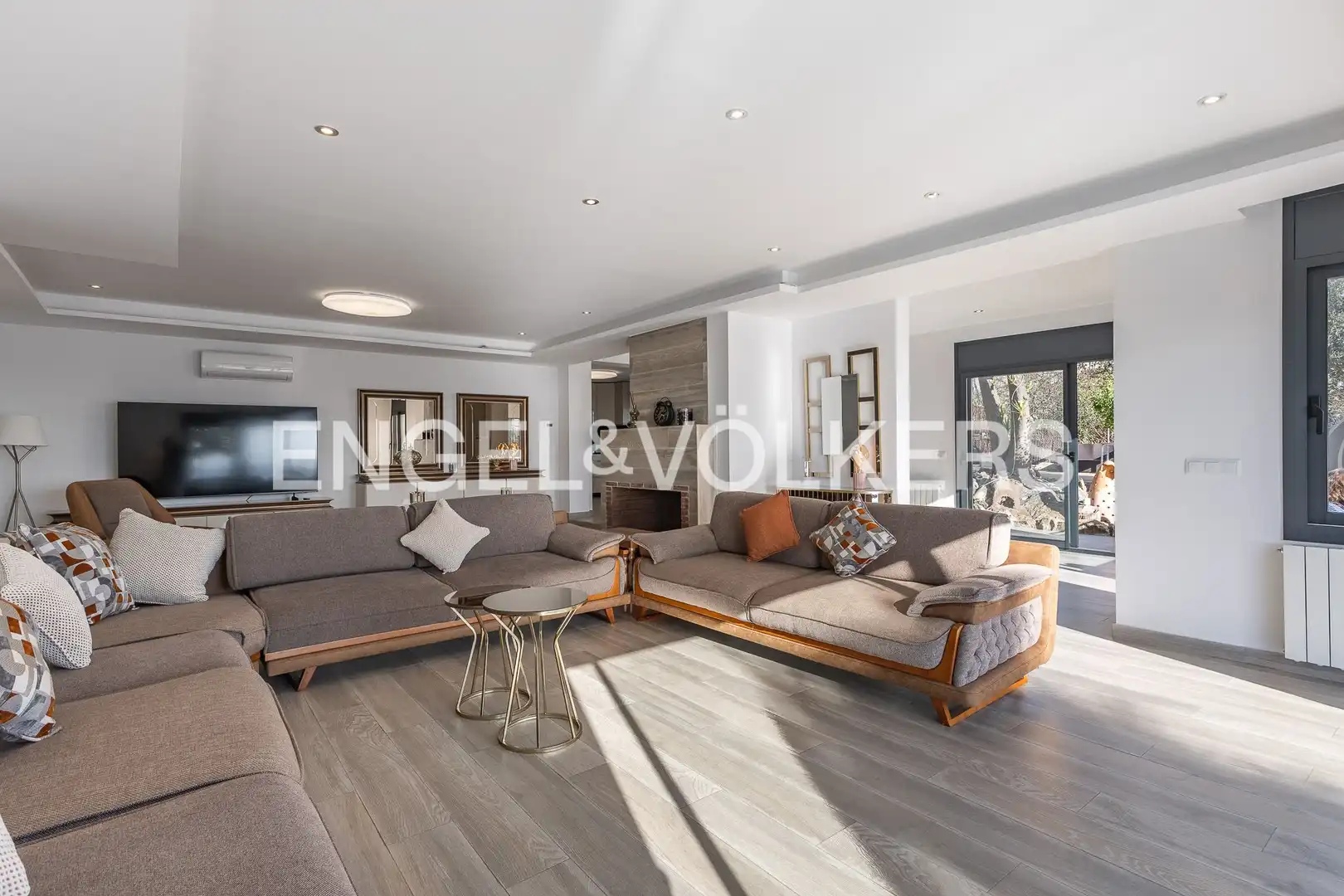 Living room of Houses for rent in Santa Susanna  with Air Conditioner, Heating and Private garden