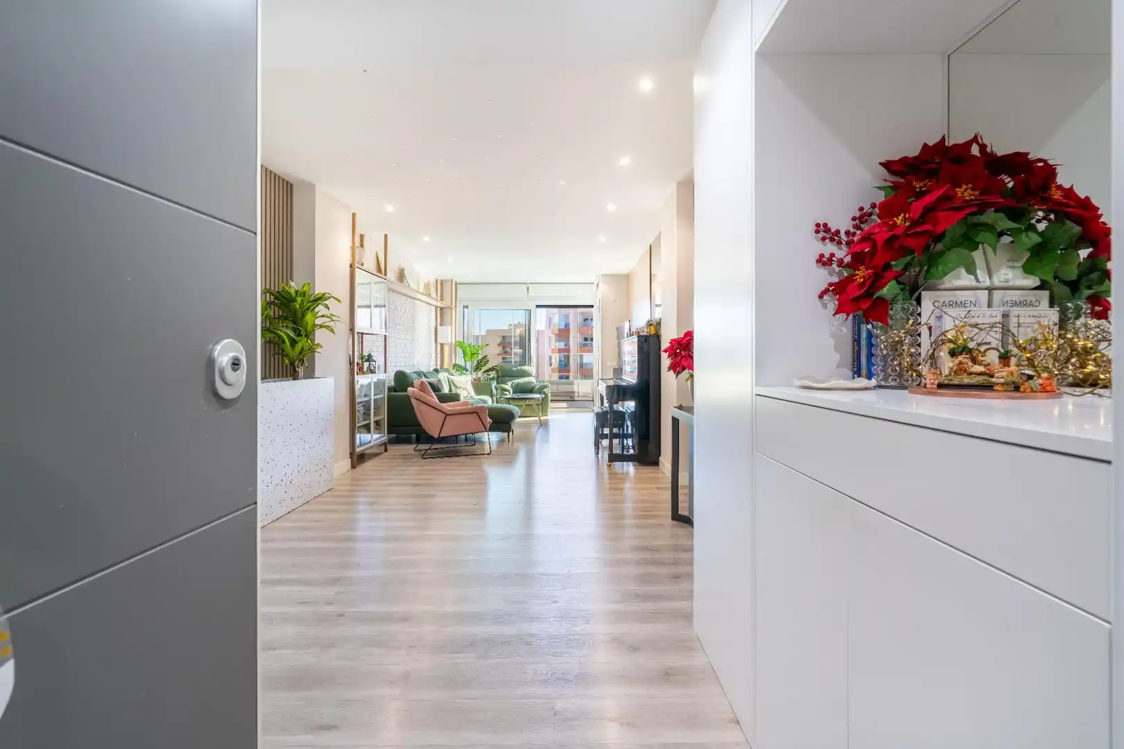 Piso en venta en Almería con Aire acondicionado, Calefacción y Jardín privado