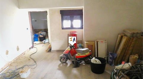 Foto 2 de Casa adosada en venta en Martos, Jaén