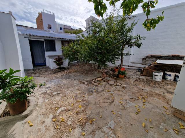 Casa-chalet en Venta en Fernán-Núñez