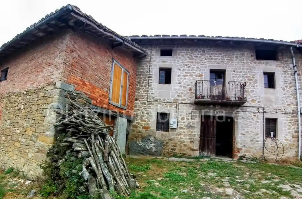 Exterior view of Houses for sale in Artziniega  with Heating and Terrace