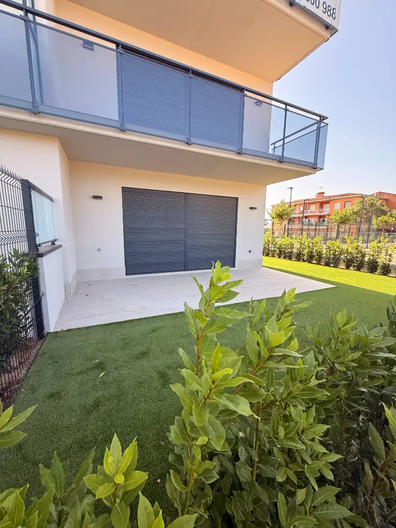 Planta baja en venta en Poble