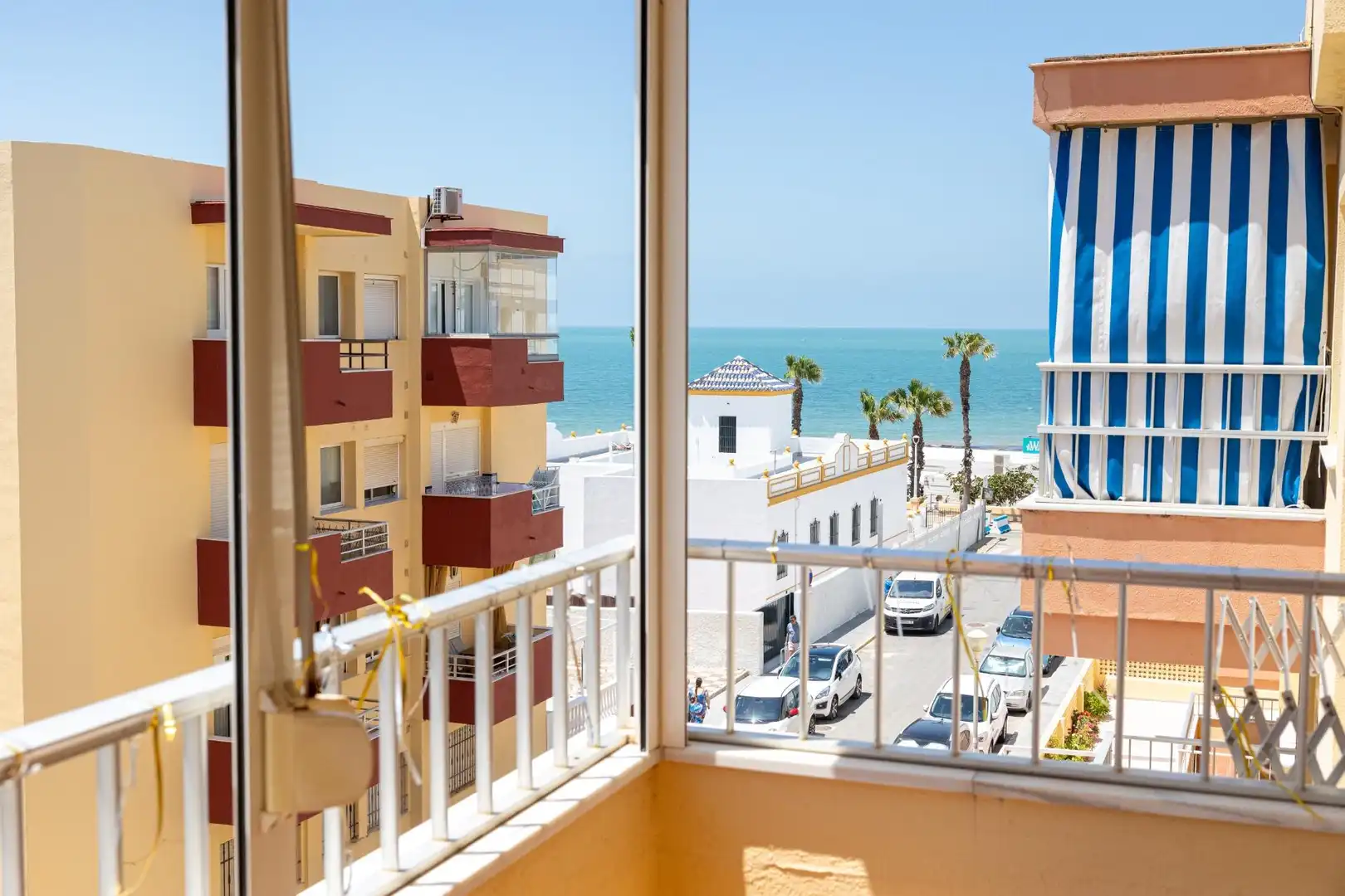 Flat for sale in Calle RAMON Y CAJAL, Playa de la Regla
