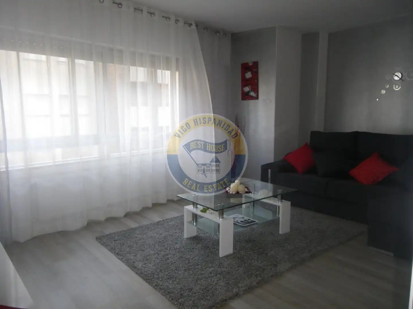 Sala d'estar de Pis de lloguer en Vigo  amb Calefacció i Moblat